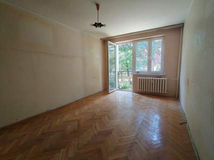 Kawalerka do remontu 25m2 - os. Spółdzielców