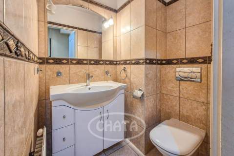 LOKAL BIUROWO-USŁUGOWY/40 M2 BALKON