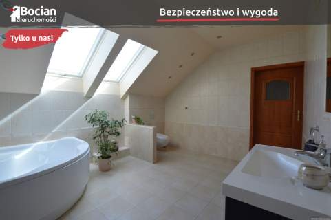 Willa pod lasem Duży ogród Niedaleko Gdyni 