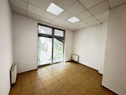 Lokal usługowo-biurowy w centrum Nowego Dworu Mazowieckiego