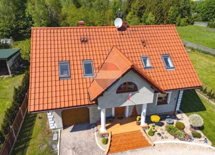 Rodzinny dom z 2017 roku Wodzisław między Kielcami a Krakowem