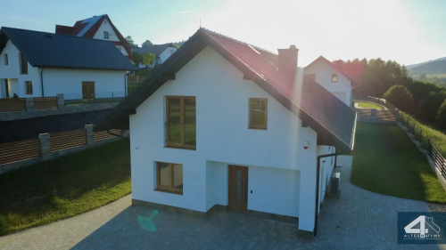 Dom w Lipnicy Wielkiej z widokiem na Babią Górę