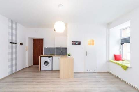 Hoene-Wrońskiego 12, słoneczna kawalerka, 25m2