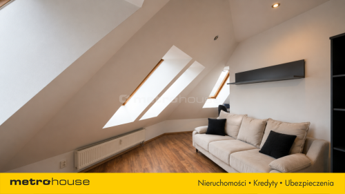 Dwupoziomowe 4 pokoje balkon ostatnie piętro