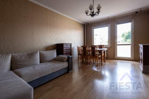 REZERWACJA z balkonem , umeblowane ,Bursztynowa 16