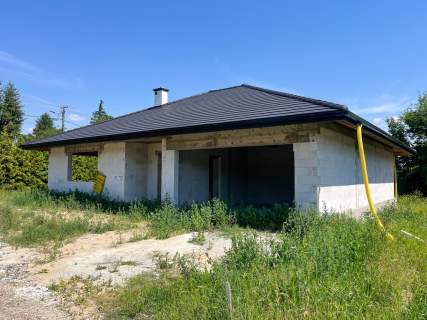 Dom parterowy stan surowy-130m2 1121m2 Szewna