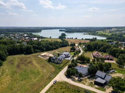 WYJĄTKOWY DOM WOLNOSTOJĄCY W STANIE DEWELOPERSKIM