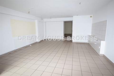 Lokal na Broniewskiego 120 70 50 m2