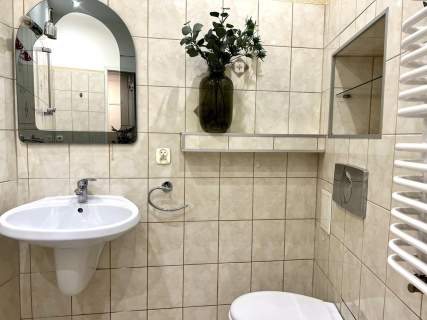 Mieszkanie 2 pokojowe,wysokie sufity, piwnica 12m2