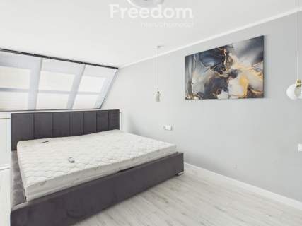Dwupoziomowy apartament z klimatyzacją. Taras.