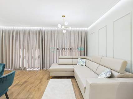 Trzypokojowy apartament w kamienicy z garażem,