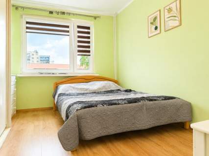 Wrzosowiak 2 pokoje 3 piętro balkon do odświeżenia