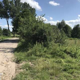 Atrakcyjna działka budowlana w Leleszkach nad Jezi