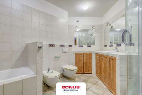 Apartament z widokiem przy Westfield Arkadia.