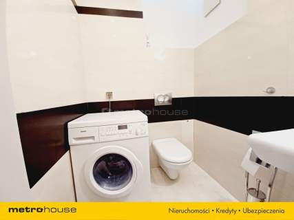 Przestronny apartament 3 min od metra Dw. Gdański