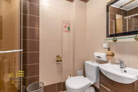 Hotel z restauracją 1500 m - duża działka 4400 m 