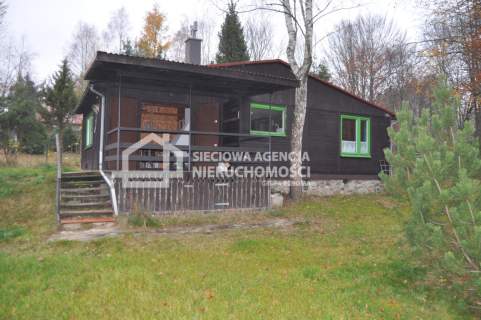 Dom Podjazy, nad rzeką, przy lesie, Sulęczyno