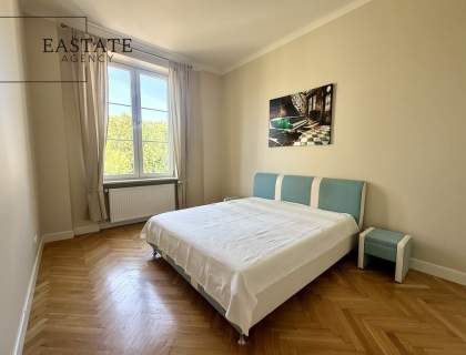 Śródmieście/ul. Długa/59m2/Parking