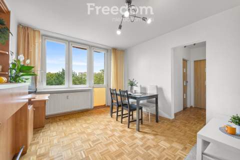3 pokoje z balkonem na Bródnie 48 m 