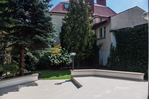 Elegancki bliźniak Stary Wilanów