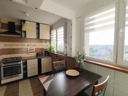 Ślężna róg z ul. Weigla Koty tak, Balkon