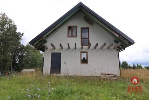 Dom w zaciszu Łopuchowo