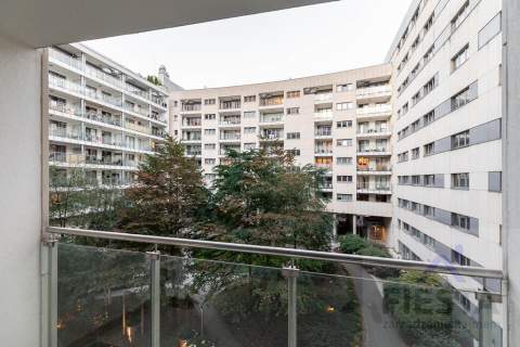 Ścisłe Centrum, 2 pokoje, Wronia 45