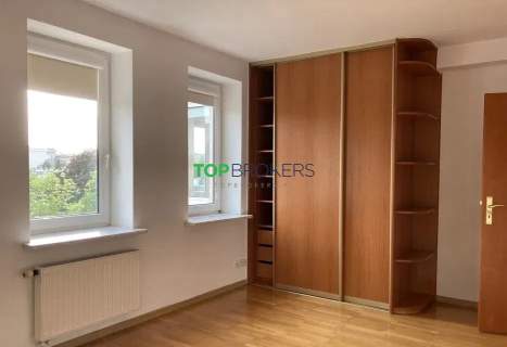 Komfortowe 4 pokoje w centrum, garaż