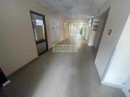 Świetliki dachowe,parking,recepcja,ochrona,dost.24