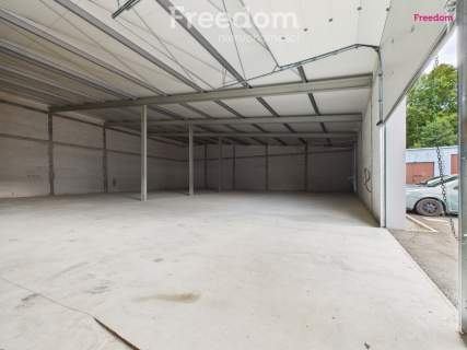 Na wynajem hala magazynowa 740m2 - PIONKI