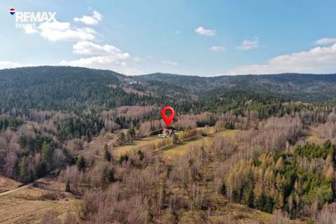 Dom słoneczny azyl z lasem i widokami