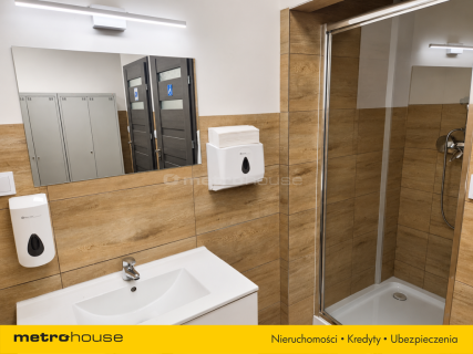 Magazyn 765 m2 Biura 500 m2 Główna trasa w Jankach