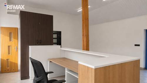Doskonała Lokalizacja, Świetna Widoczność