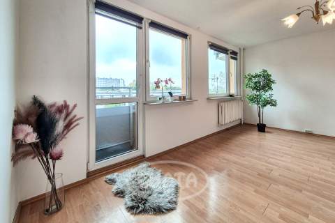 Strzegomska/Balkon/Rozkład/Winda/Media Miejskie