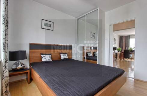 Wysoki standard, dobry rozkład Balkon, piwnica