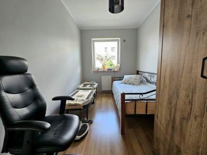 2 pokoje balkon 1 piętro winda Jagodno Krzyki Wroc