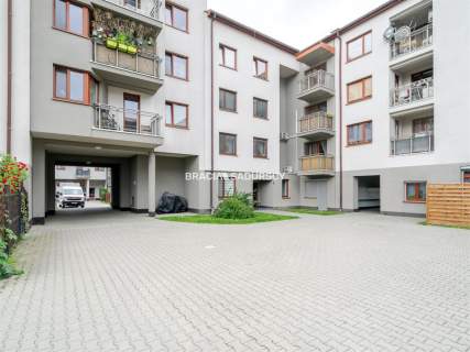 2 pok oddzielne 48m2 z garazem