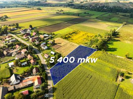 Płaska, prostokątna działka 33 km do Krakowa