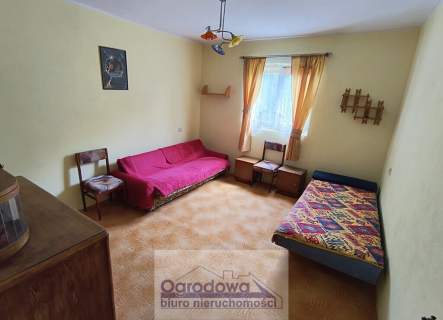Solidny dom 140m z suporeksu. Duży taras i balkon