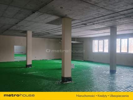 1090m2 Pruszków Magazyn i Pomieszczenia Biurowe