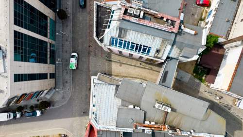 Dwupoziomowy lokal z parkingiem przy Agorze Bytom