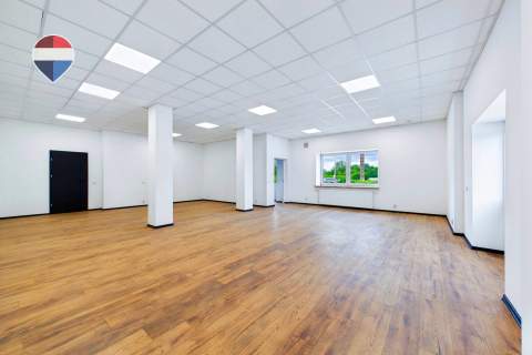 Obiekt 1.200m przy Parku Handlowym