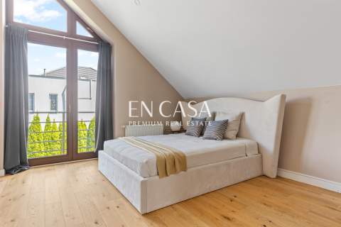 Funkcjonalny dom do wynajęcia, 304 m2 Wilanów