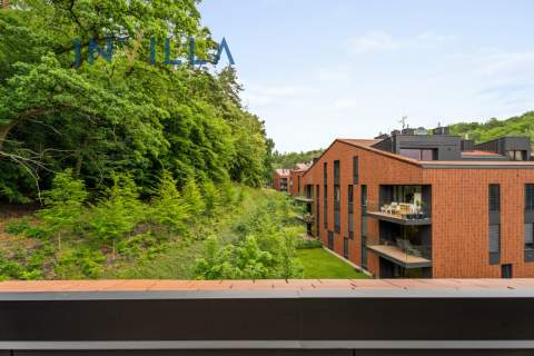 Apartament z widokiem na las