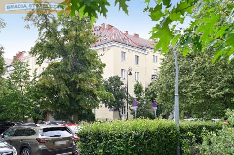 4 pokojowy apartament w kamienicy Plac Narutowicza