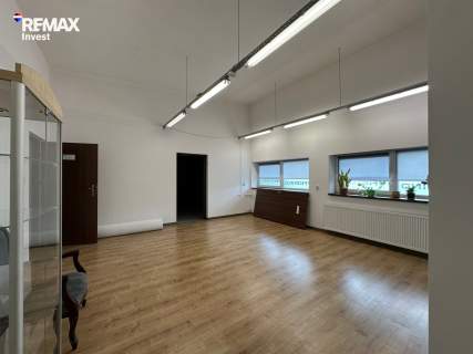 Hala magazynowa z biurem 216 m Bielsko-Biała