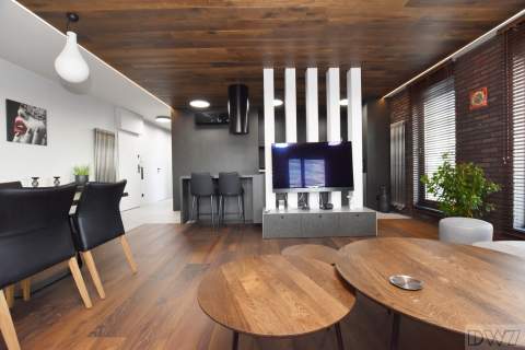 Apartament 82 m2, 3 miejsca postojowe, taras 77 m2