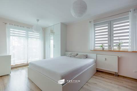 balkon duża piwnica w cenie 3 pokoje
