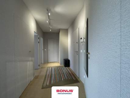 Komfortowe 3 pokoje w centrum ochrona, parking