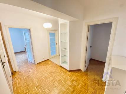 Jasne, mieszkanie na Bielanach ul. Literacka
